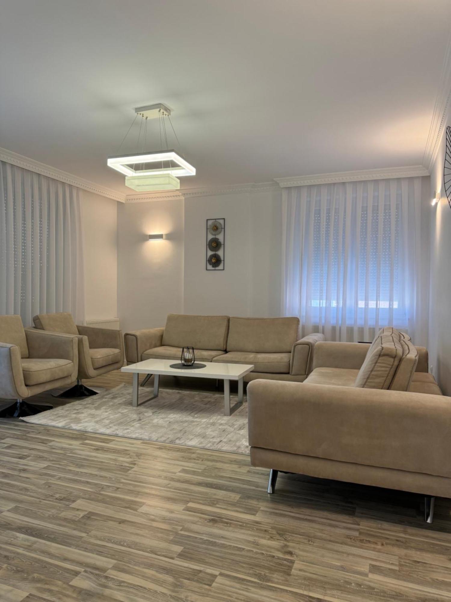 Apartmán Penthouse Exclusive Priština Exteriér fotografie